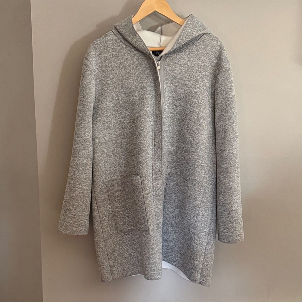 Papillon Blanc Cream Fleece Jacket